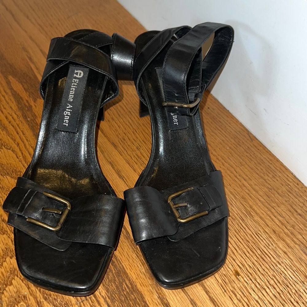 ❄️Etienne Aigner Leather‎ strappy sandals.  Size 7